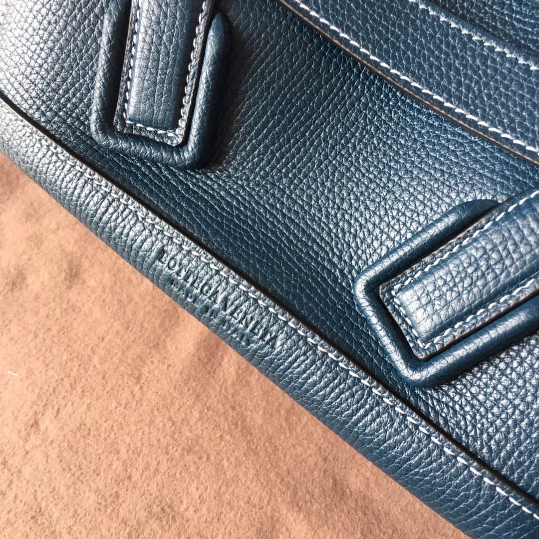 보테가베네타 Arco 레더 스몰 네이비 토트백